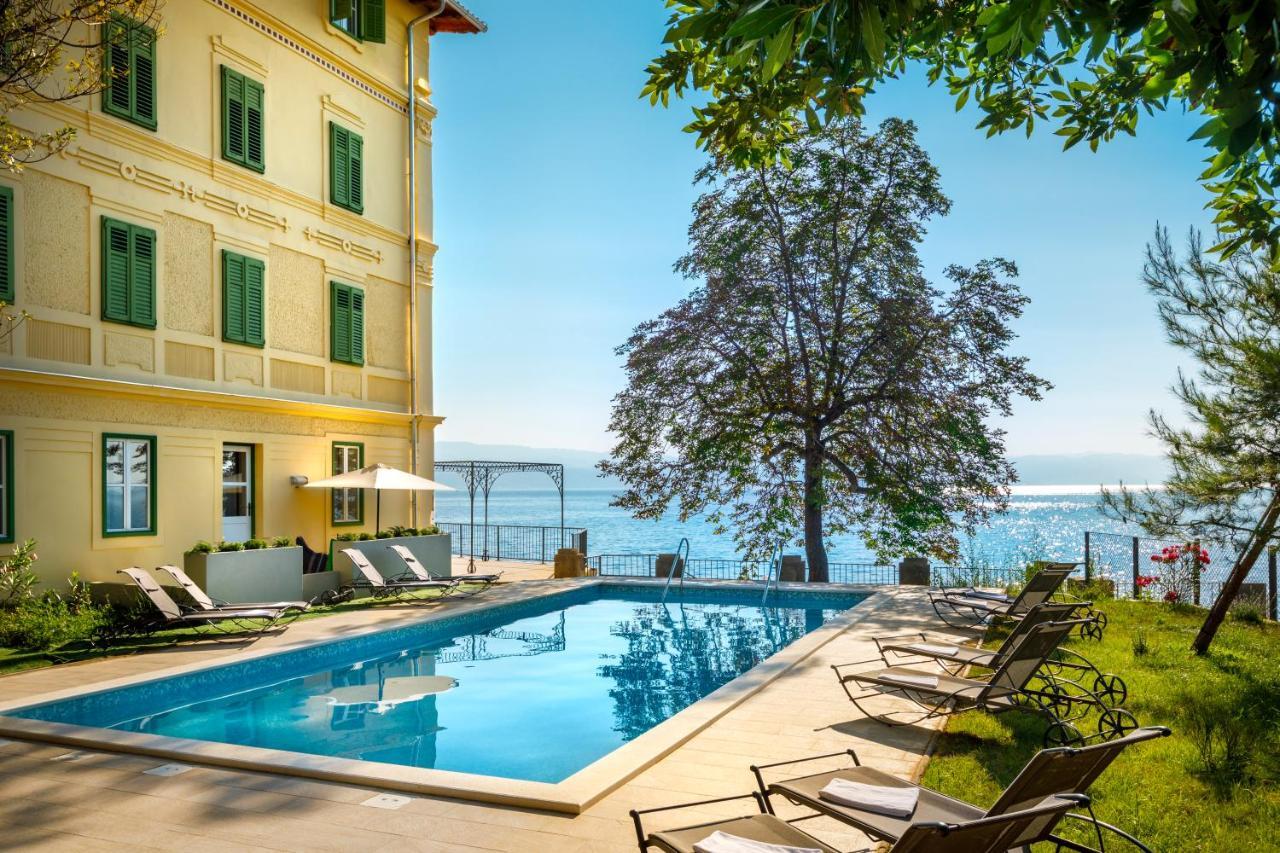 Apartments Belvedere - Liburnia Lovran Exterior foto