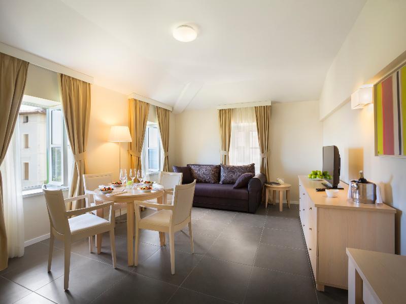 Apartments Belvedere - Liburnia Lovran Exterior foto